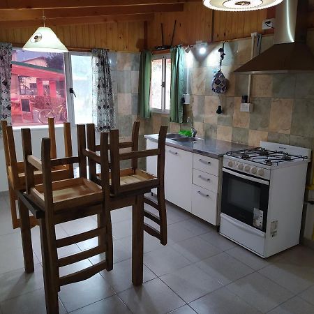 لاغو بويلو Huellas Hostel المظهر الخارجي الصورة