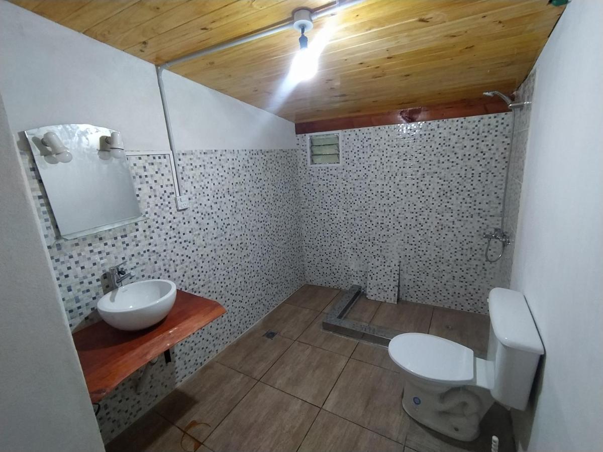 لاغو بويلو Huellas Hostel المظهر الخارجي الصورة
