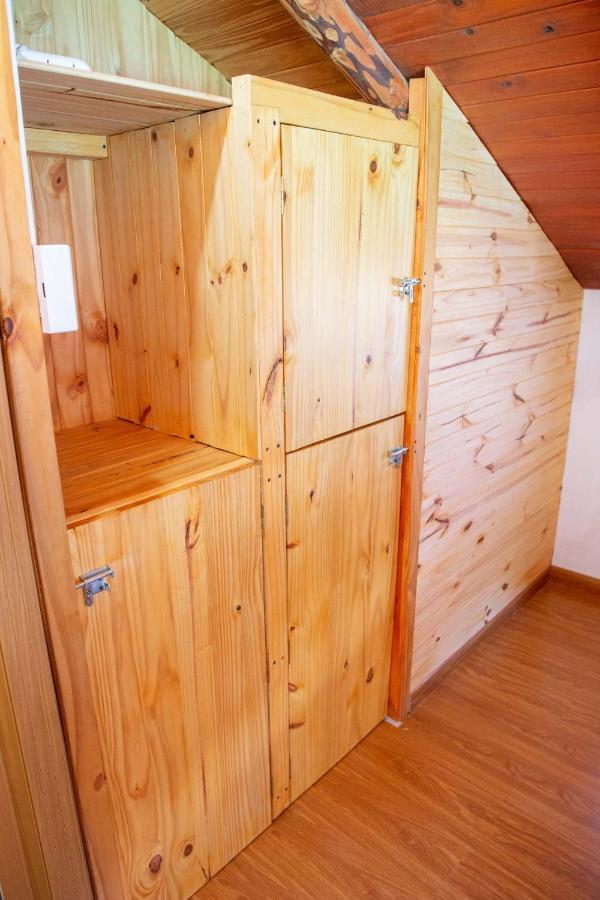 لاغو بويلو Huellas Hostel المظهر الخارجي الصورة